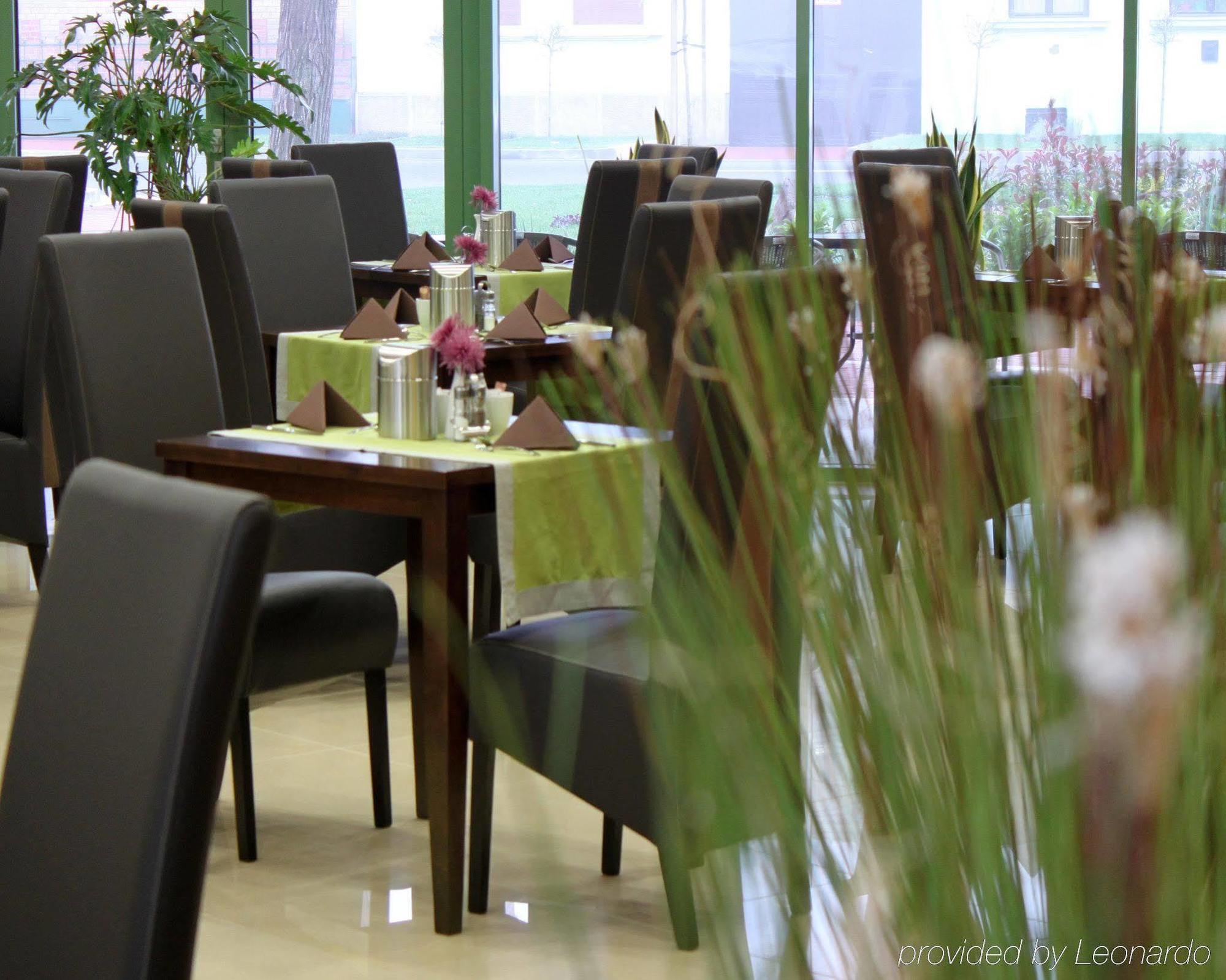 โรงแรมกิงโกะ ฮูดเมโซวาชาร์เฮย์ ร้านอาหาร รูปภาพ